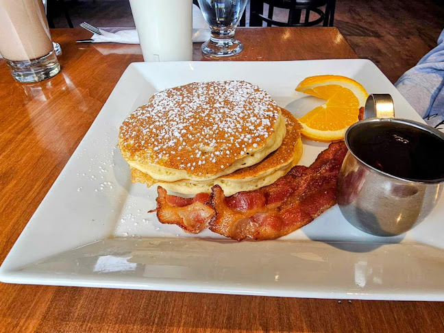 Comentarii opinii despre Birdy's Fine Casual Dining