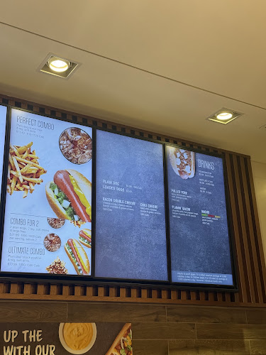 Opinii despre New York Fries Markville Mall în Markham - Hospitality and gastronomy