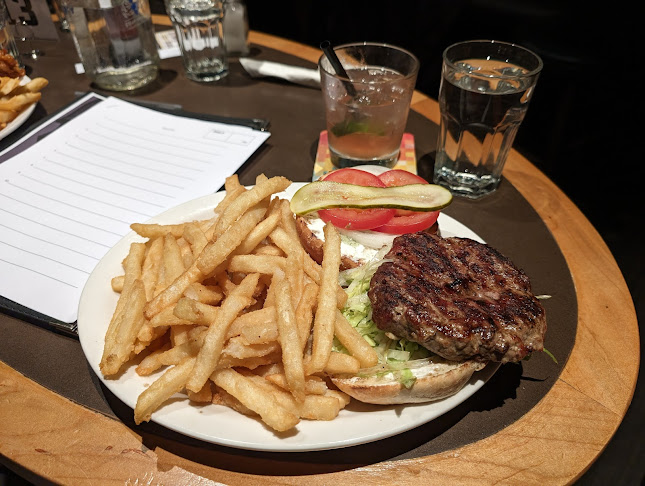 Comentarii opinii despre Hemingway's Restaurant and Bar