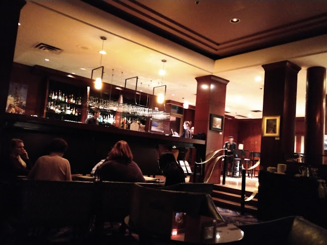 Blue Crab Seafood House - Hospitality and gastronomy