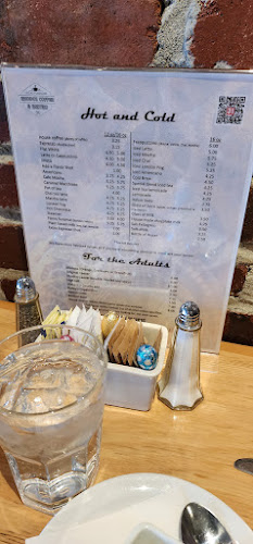 Rhodos Coffee and Bistro - Courtenay