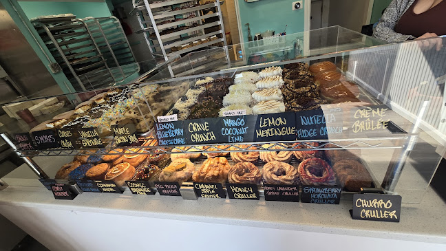 102 Lupin Dr, Whitby, ON L1N 1X8