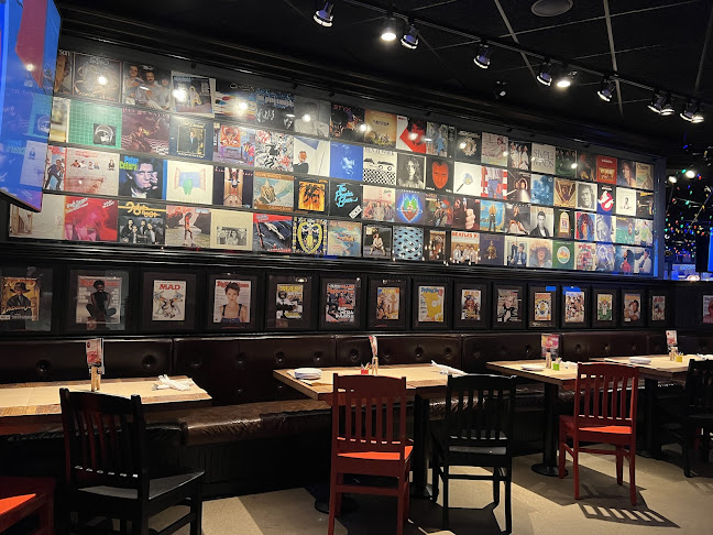 144 Front St W, Toronto, ON M5J 2L7