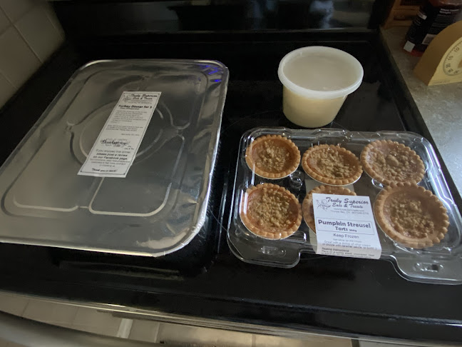 Comentarii opinii despre Truly Superior Eats & Treats