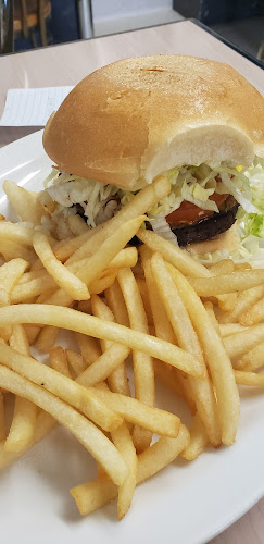 Comentarii opinii despre A & V Drive-In