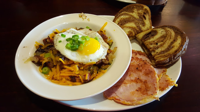 Doc Magilligan's Restaurant & Irish Pub