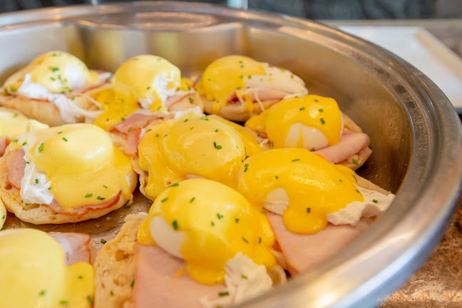 H2 Kitchen + Bar - Vancouver