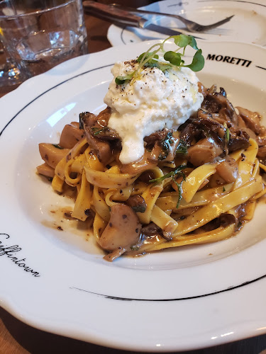 Comentarii opinii despre Pizzeria Moretti Toronto