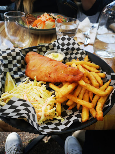 1958 Queen St E, Toronto, ON M4L 1H7