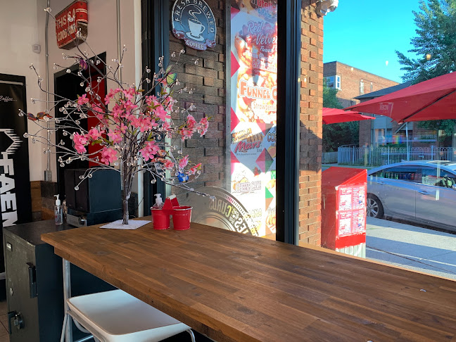 1013 King St E, Hamilton, ON L8M 1C9