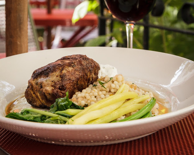 Chez Piggy Restaurant & Bar - Hospitality and gastronomy