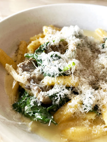 700 2 St SW #4000, Calgary, AB T2P 2W2