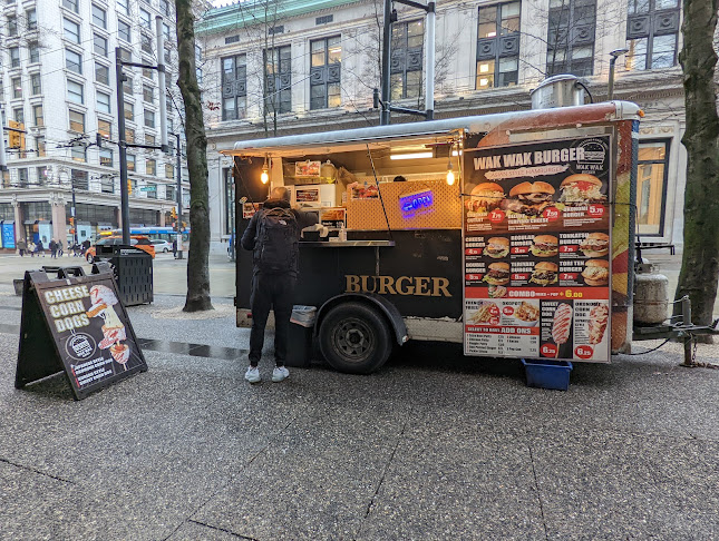 Comentarii opinii despre Wakwak Burger