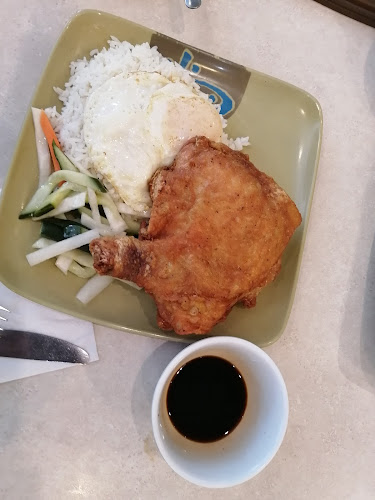 1100 Burnhamthorpe Rd W, Mississauga, ON L5C 4G4