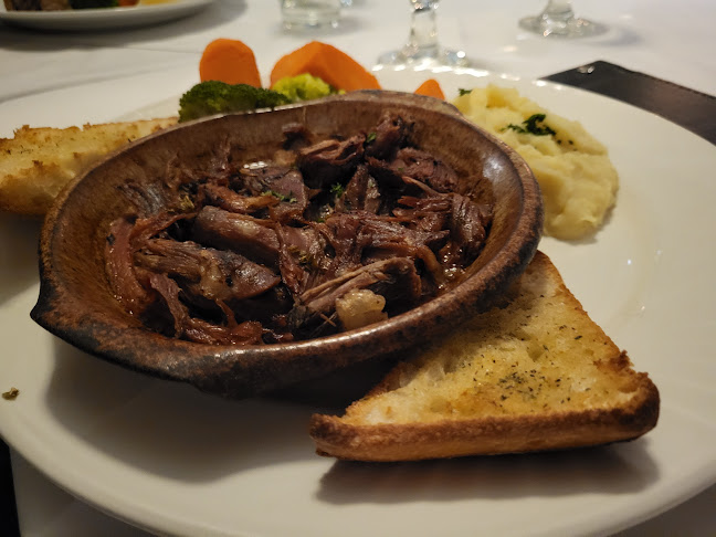 Comentarii opinii despre Yiannis Taverna Greek Restaurant