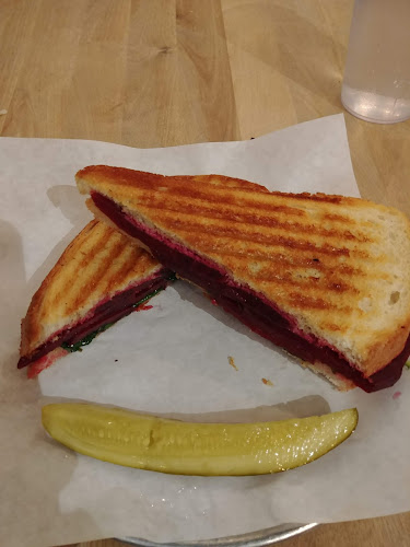 546 Queen St, Fredericton, NB E3B 1B9