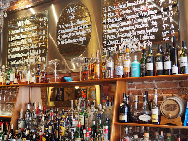 Comentarii opinii despre Black Dog Tavern