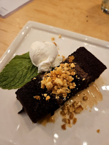 Wildcraft Grill + Long Bar - Waterloo