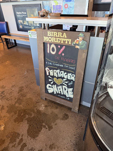 Naples Pizza - Hospitality and gastronomy