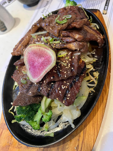 Mi-Ne Sushi - Hospitality and gastronomy