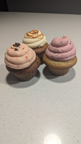 Opinii despre Cake Bake Shoppe în Calgary - Hospitality and gastronomy