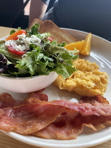 Comentarii opinii despre Tap & Barrel • Shipyards