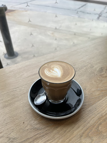 Opinii despre Equator Coffee NAC/CNA în Ottawa - Hospitality and gastronomy