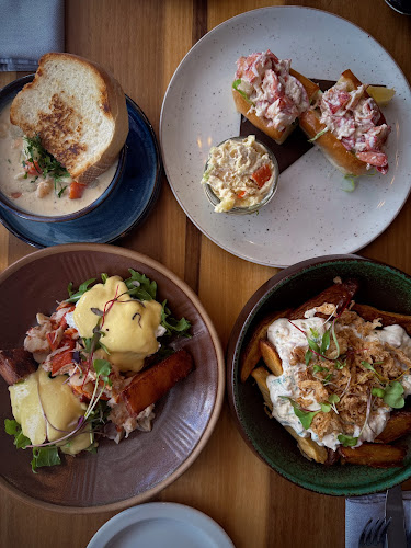 Tide and Vine Oyster House - Hospitality and gastronomy