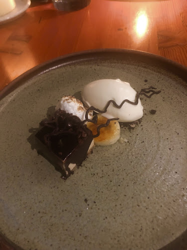 40 King St S, Waterloo, ON N2J 2W8