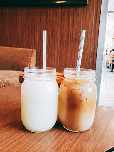 Naked Bean Espresso Bar and Cafe - Regina