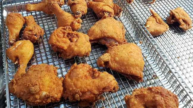 Opinii despre Far East Restaurant with Chick & Treat în Greater Sudbury - Hospitality and gastronomy