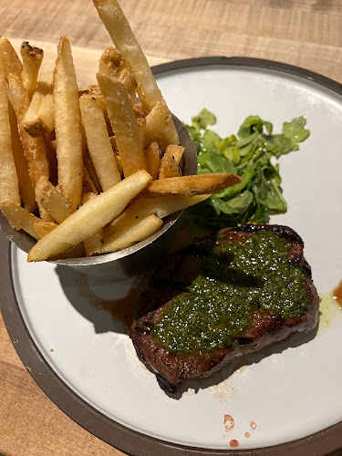 Opinii despre Moxies Scarborough Restaurant în Toronto - Hospitality and gastronomy