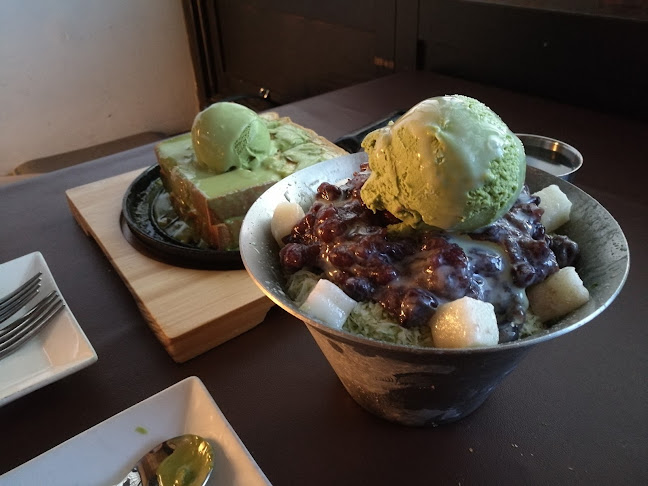 Midam Cafe & Bistro - Burnaby