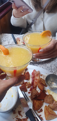 Opinii despre John's Place Restaurant în Victoria - Hospitality and gastronomy