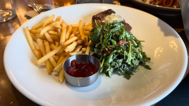 Comentarii opinii despre JOEY Yorkdale