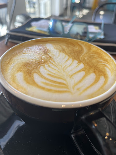 Opinii despre Serious Coffee Campbell River în Campbell River - Hospitality and gastronomy