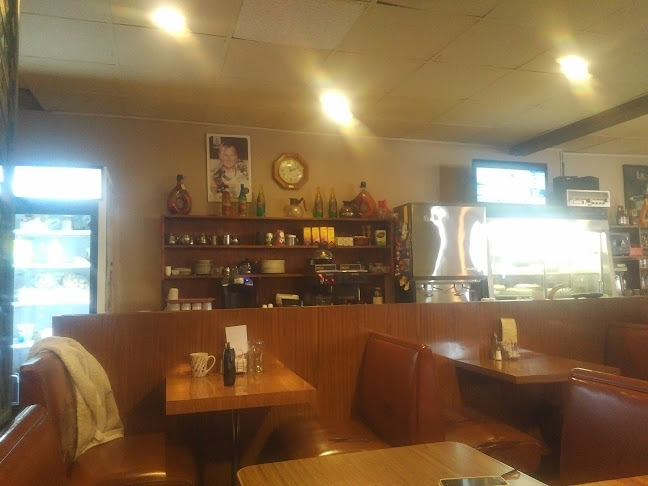 Gus's Restaurant - Hospitality and gastronomy