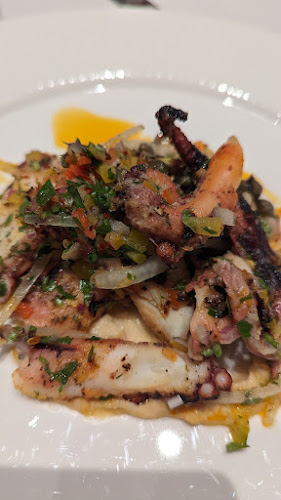 475 Howe St, Vancouver, BC V6B 2B3