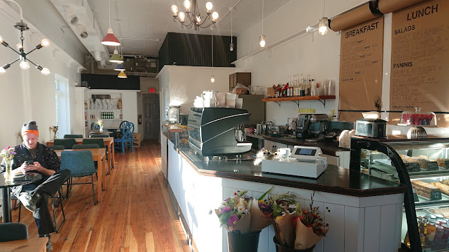 Opinii despre Wild Oak Cafe în Armstrong - Hospitality and gastronomy