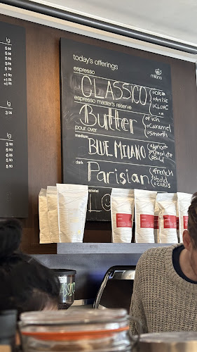 Opinii despre Milano Espresso Bar Denman Street în Vancouver - Hospitality and gastronomy