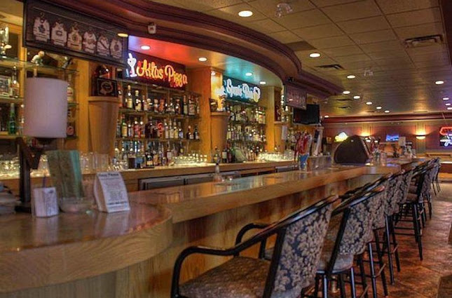 Opinii despre Atlas Pizza & Sports Bar în Calgary - Hospitality and gastronomy