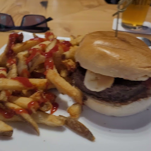 Britt's Pub and Eatery Uptown - Hospitality and gastronomy