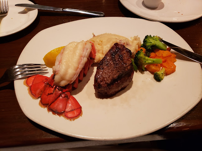 Comentarii opinii despre The Keg Steakhouse + Bar - Yaletown