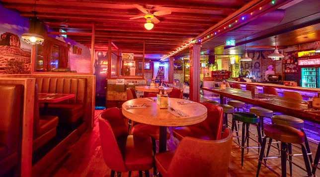 Opinii despre Have Mercy Food + Booze în Edmonton - Hospitality and gastronomy