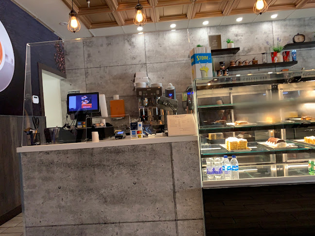 9555 Yonge St #6, Richmond Hill, ON L4C 9M5