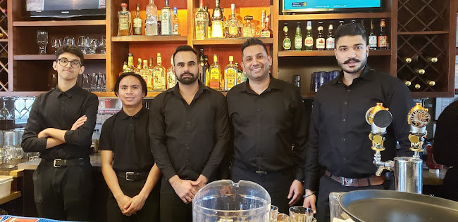 Ricky's All Day Grill - Ladner - Hospitality and gastronomy