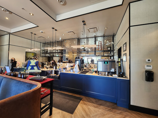 Opinii despre Hutch Cafe în Calgary - Hospitality and gastronomy