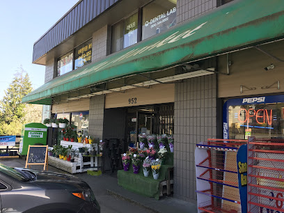 Maillardville Market 152