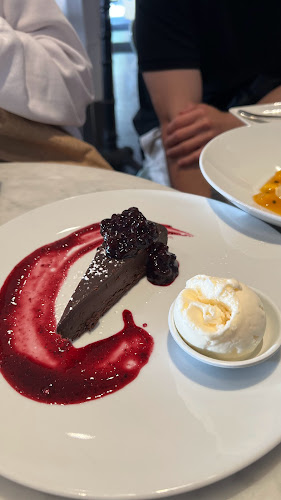 Comentarii opinii despre Sassafraz