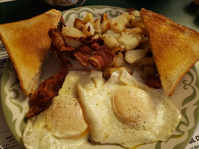 6535 Regional Rd 57, Niagara Falls, ON L2J 1B2